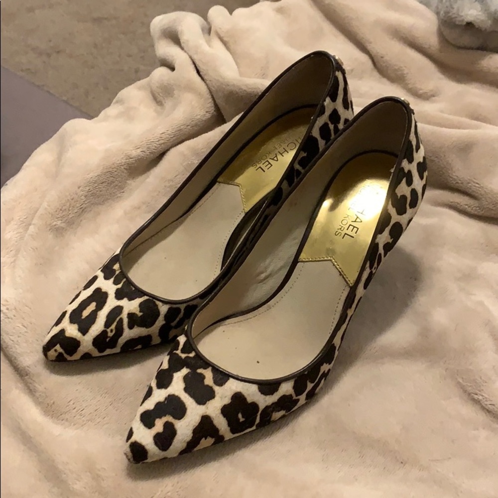 MICHAEL KORS Size 7 Cheetah Pump Heels